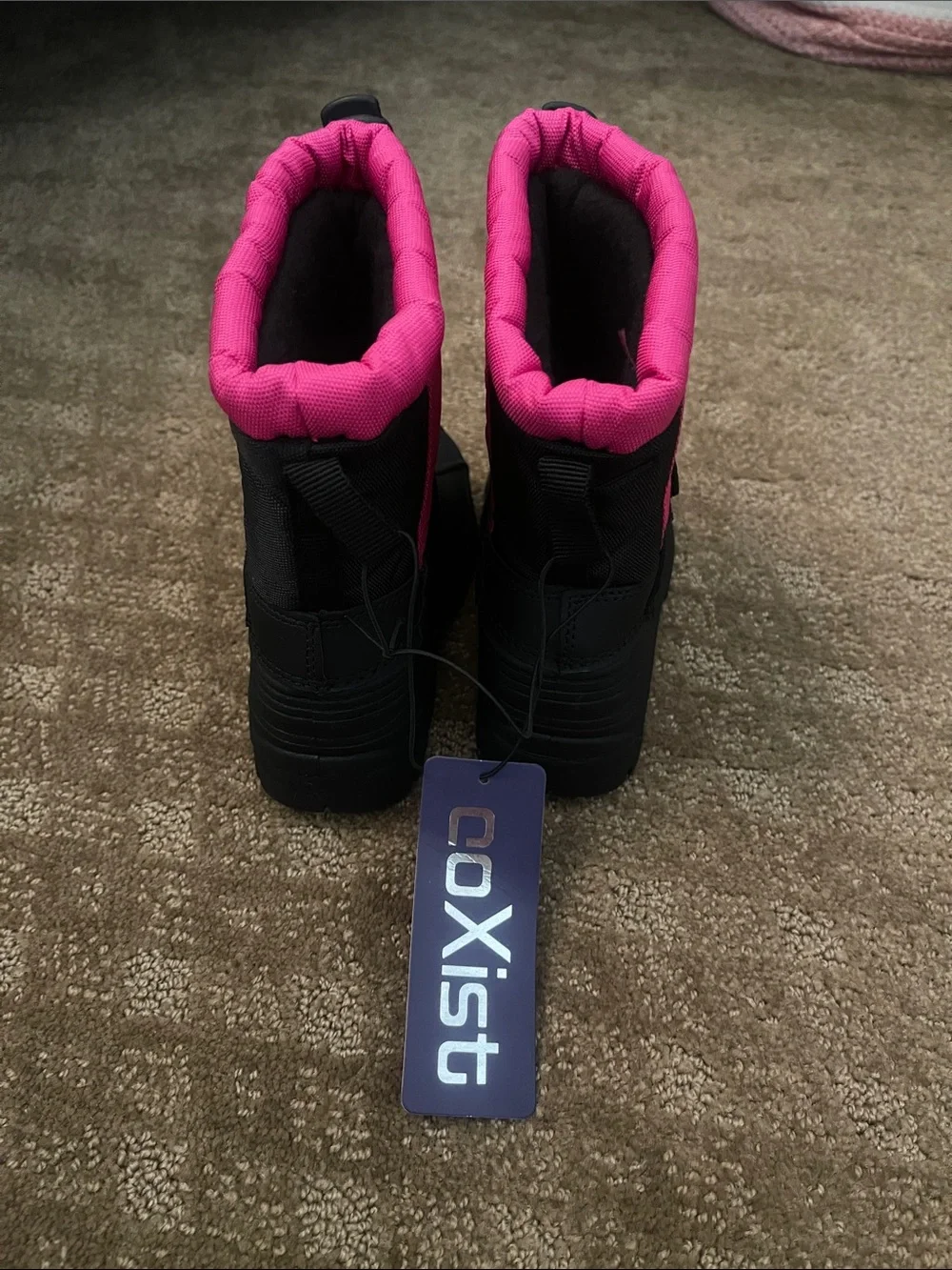 Brand new snow boots